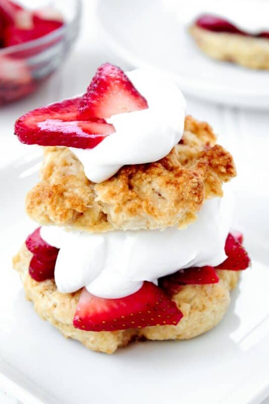 Single serving of strawberry shortcake on a white plate