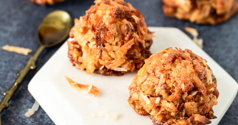 Toasted Coconut Maple Macaroons