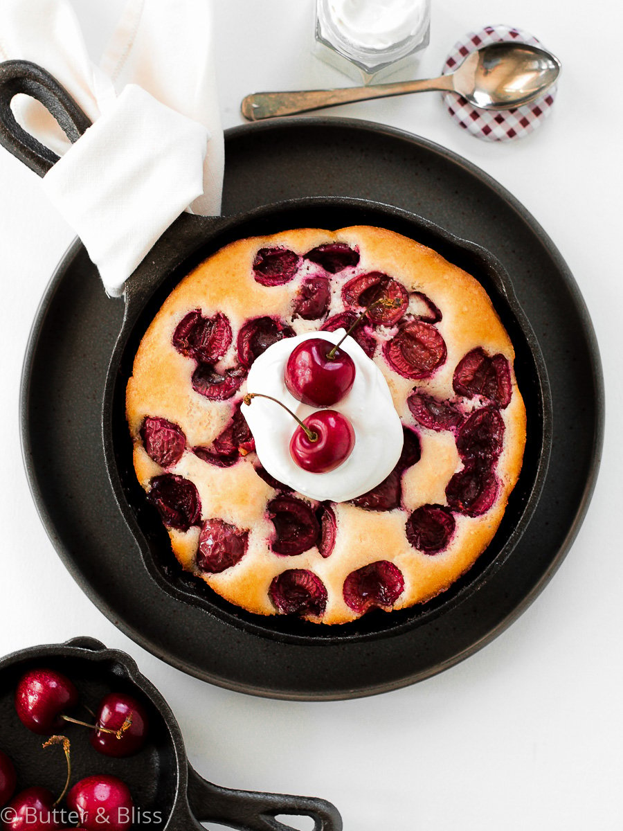 Mini Berry Skillet Cake