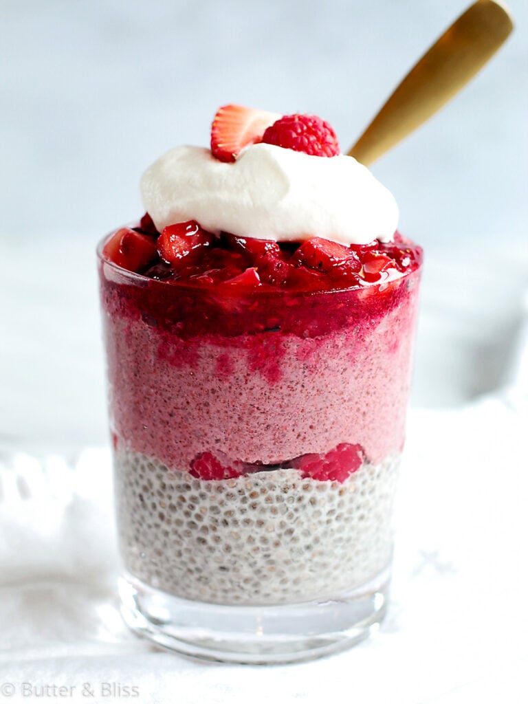 Single parfait of strawberry chia pudding