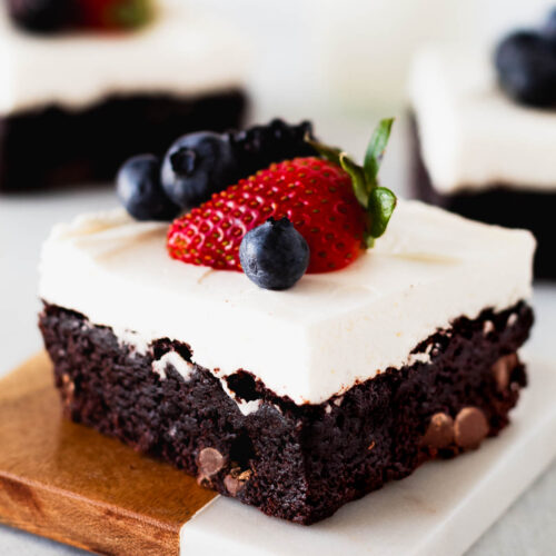Fudgy Brownies With Vanilla Whipped Topping